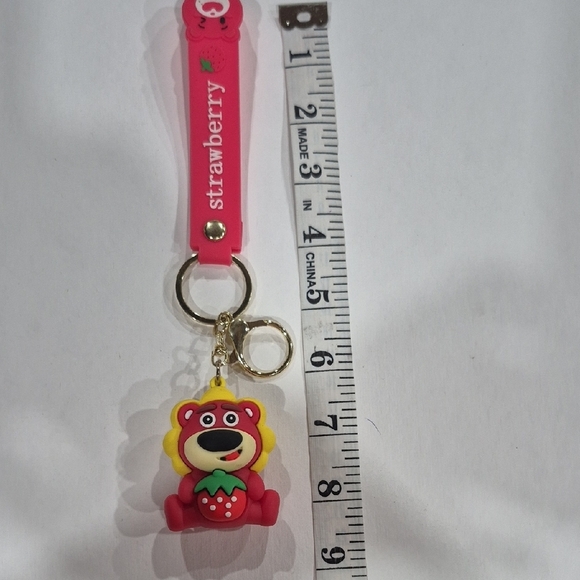 Toy Story Strawberry Lotso, Keychain - Picture 5 of 5